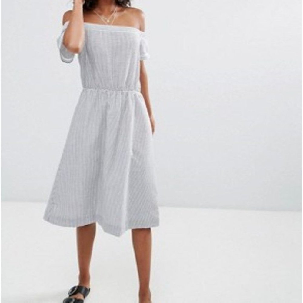 Anthropologie dRA Clothing SANTELLE Stripe Off Shoulder Dress Seersucker ( S )